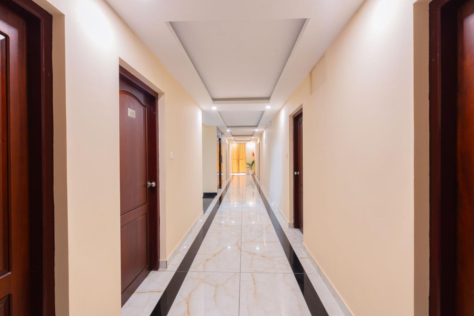 Treebo Airsuite Airport Hotel Kochi Екстер'єр фото