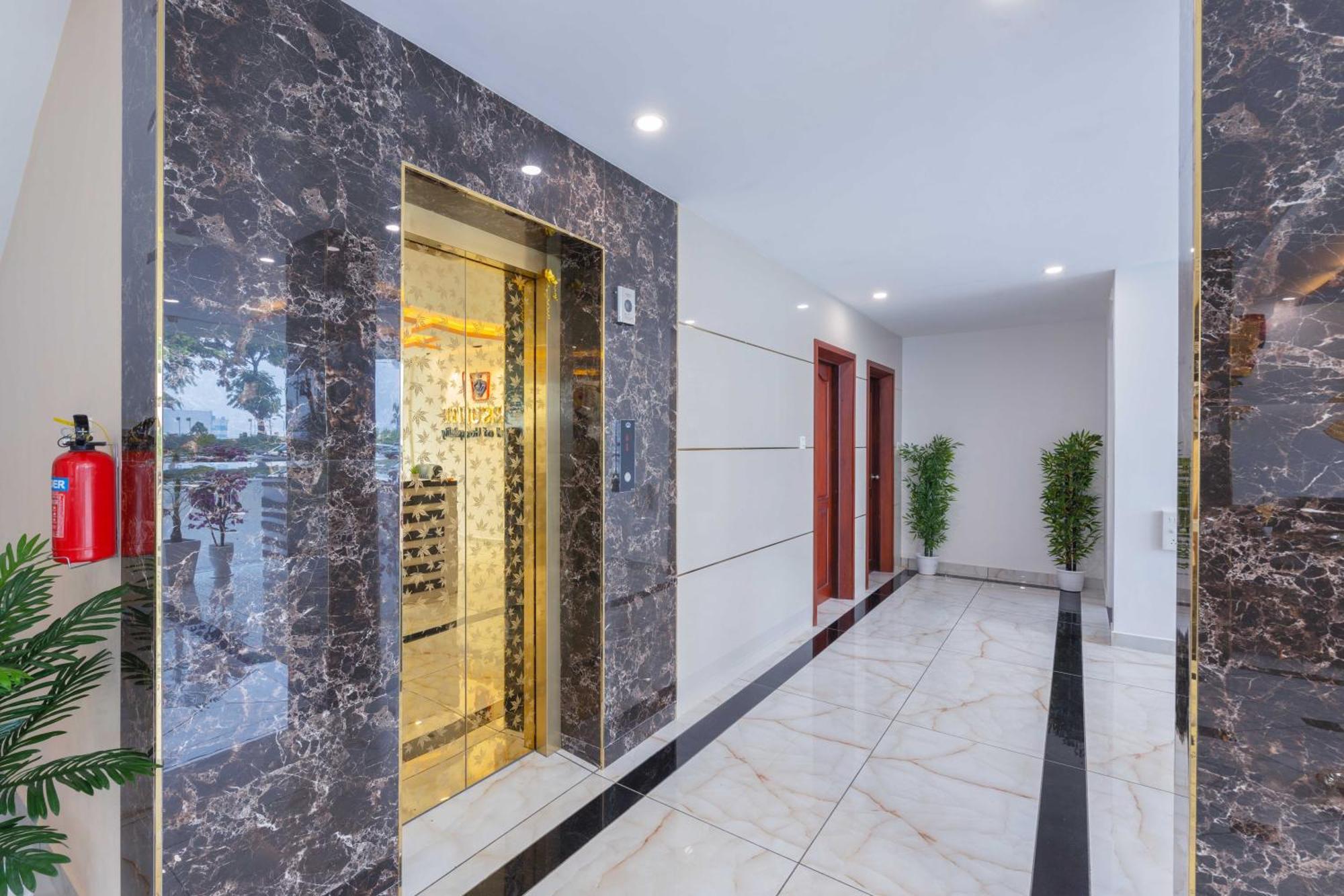 Treebo Airsuite Airport Hotel Kochi Екстер'єр фото